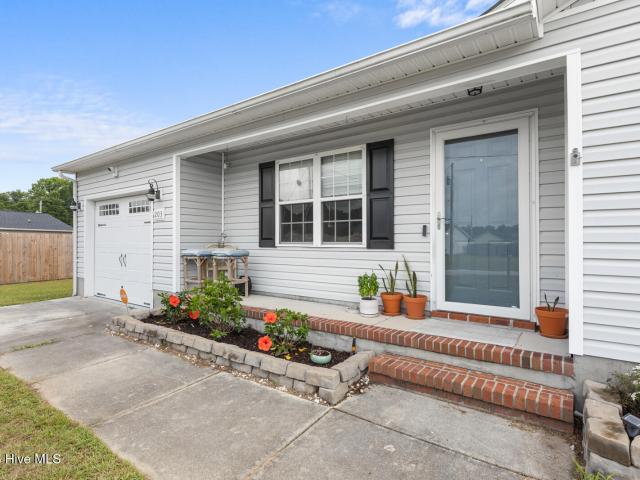 203 Wingspread Lane