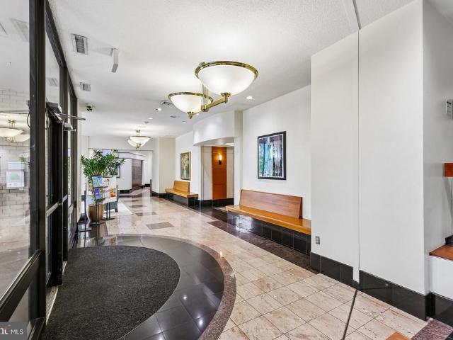 203 Yoakum Parkway # 925