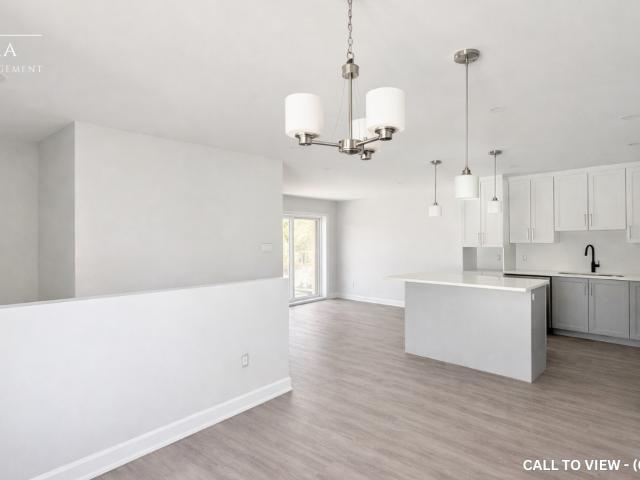 203C 10 Mechanic St W, Maxville, Ontario K0C 1T0 STYLISH 2 BEDROOM APARTMENT WITH TONS OF NATURAL LIGHT House for Rent