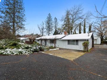 20440 W Walnut Dr