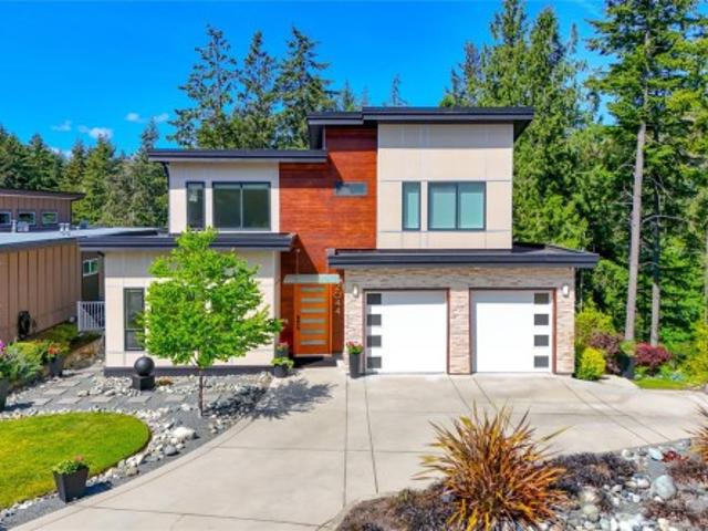 2044 Rivers Crossing, Highlands, BC, V9B 0S6 Luxury House for sale | Listing ID 1048 | Royal LePage Carriage Trade Luxury Properties