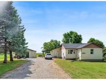 20455 Tecumseh Road, Lakeshore, ON, N0P 2L0 hobby farm for s.