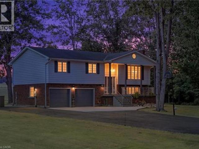 204642 Ninth Road, Tillsonburg, ON, N4G 4G8 house for sale | Listing ID 40845 | Royal LePage
