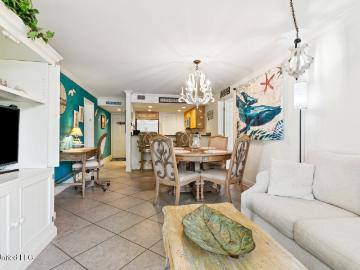 2046 Beach Boulevard