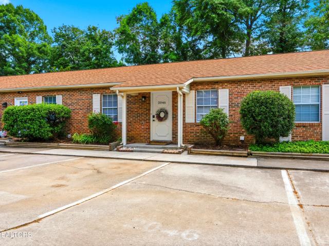 2046 Belle Terra Rd