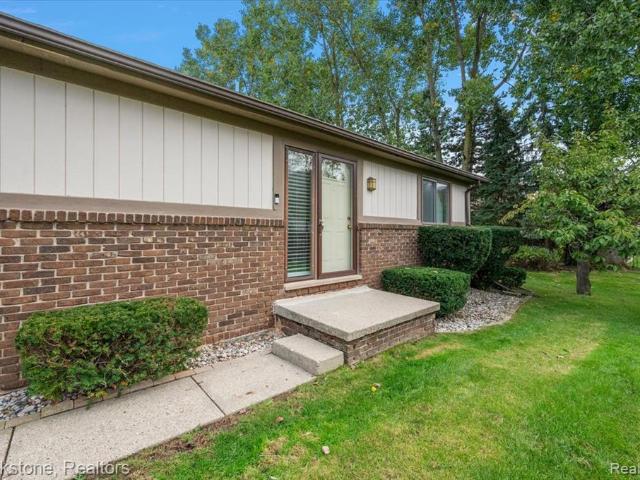 20470 Longwood Drive