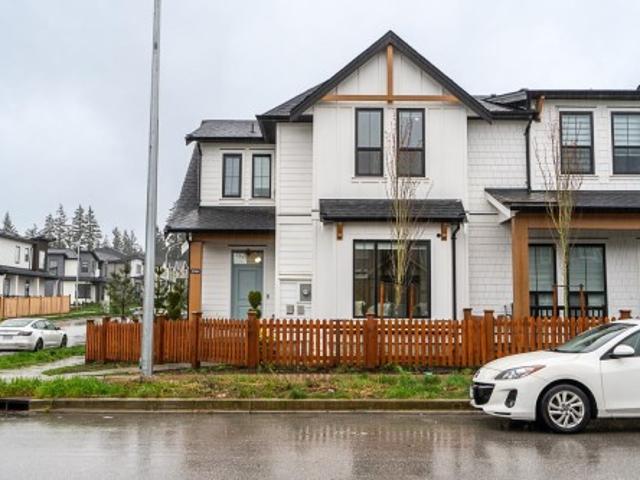 2048 Avenue, Langley, BC, V2Y 1V5 house for sale | Listing ID R3104 | Royal LePage