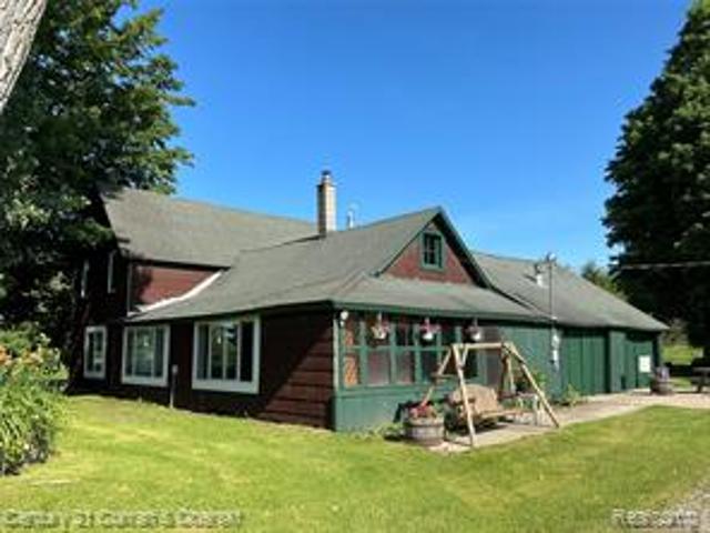 2048 County Road 612