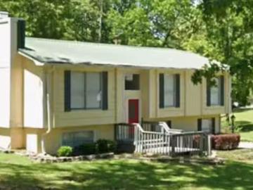 2048 WHITE POST RD, HUEYTOWN, AL 35023