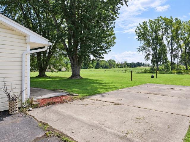 2049 N Hamlin Road
