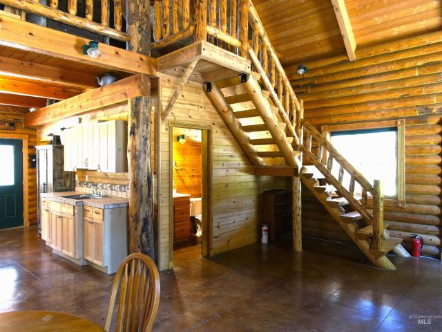 2049 Fleck Summit Rd