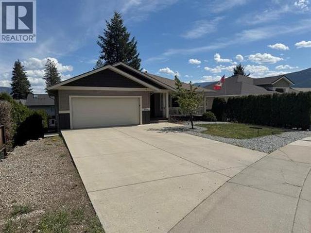 2049 Skyview Crescent, Lumby, BC, V0E 2G0 house for sale | Listing ID 10379 | Royal LePage