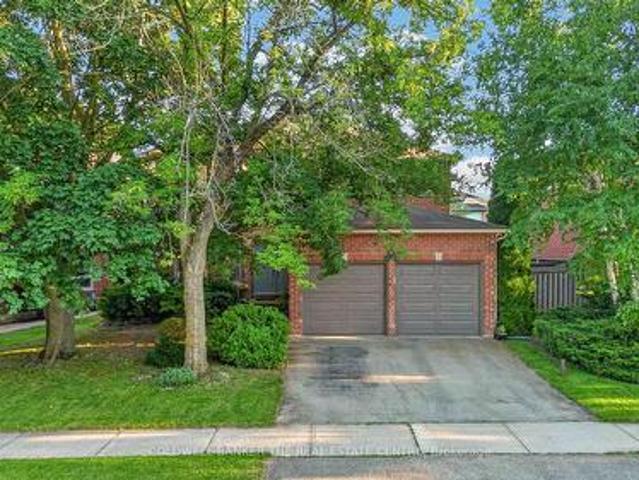 2040 Markle Drive, Oakville, ON, L6H 3T3 house for sale | Listing ID W13627 | Royal LePage