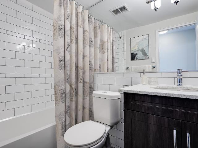 2040 Eglinton Avenue West 1 Bedroom Apartment for Rent at 2040 Eglinton Ave W, Toronto, ON M6E 2K5 Briar Hill Belgravia