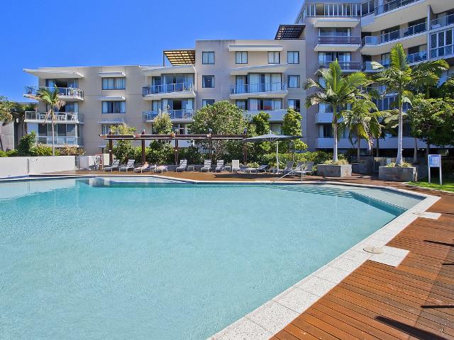 2041/1 Ocean Street, BURLEIGH HEADS QLD 4220