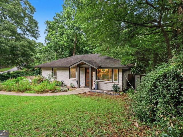 2041 E Lilac Lane