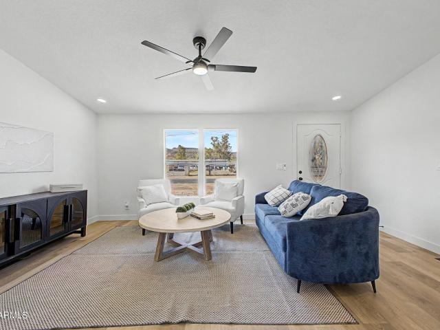 20421 E Kiva Road