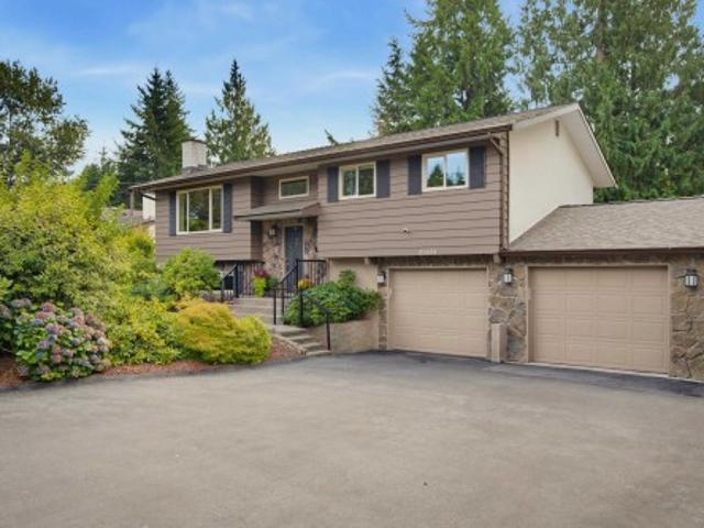 2042 A Avenue, Langley, BC, V3A 3C8 house for sale | Listing ID R3164 | Royal LePage