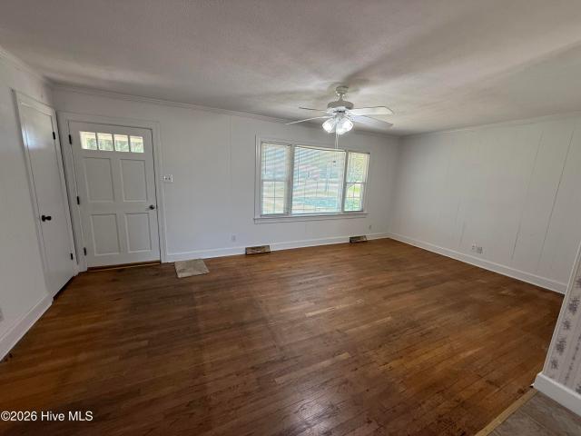 2042 Pinetops Crisp Road