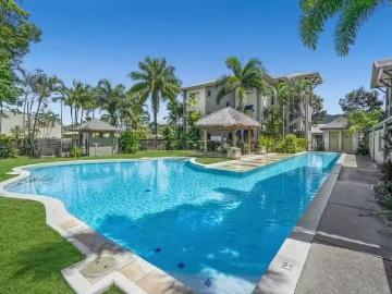 204/2 8 Centenary Close, Manoora, QLD 4870