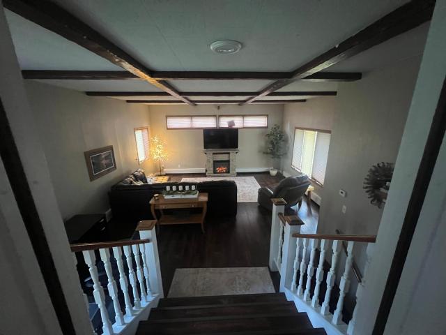 204 2nd Street NE