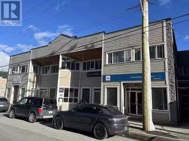 204 38026 Second Avenue, Squamish, BC, V8E 0A9 commercial fo.