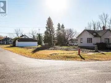 204 Chipman Street, Luseland, SK, S0L 2A0 vacant land for sa.