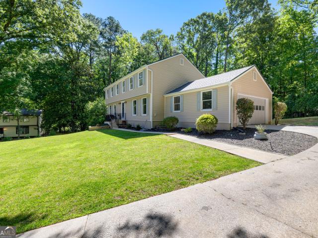 204 Creek Bed Court