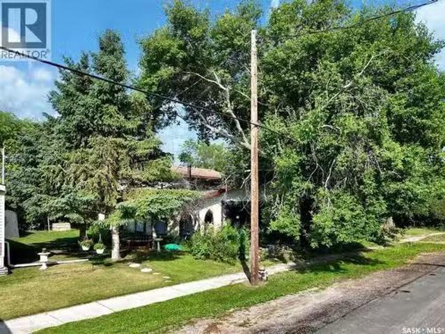 204 Allan Avenue, Saltcoats, SK, S0A 3R0 house for sale Lis.