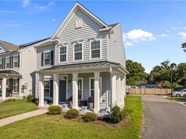 204 Goldenstar LN