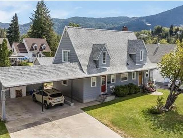 204 Diana Crescent, Trail, BC, V1R 1A3 house for sale | Listing ID 10399 | Royal LePage