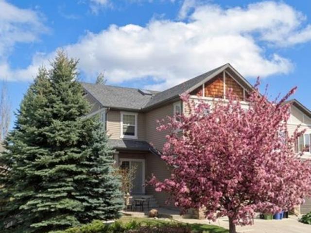 204 Eversyde Mews Sw, Calgary, AB, T2Y 5A4 house for sale | Listing ID A2337 | Royal LePage