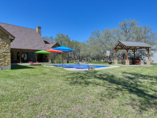204 Fawn Ln, Floresville, TX 78114 | MLS #1951