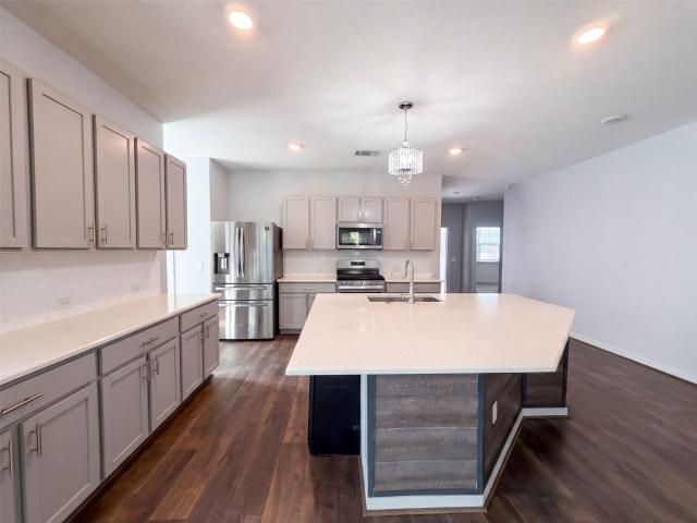 204 Florenz Ln