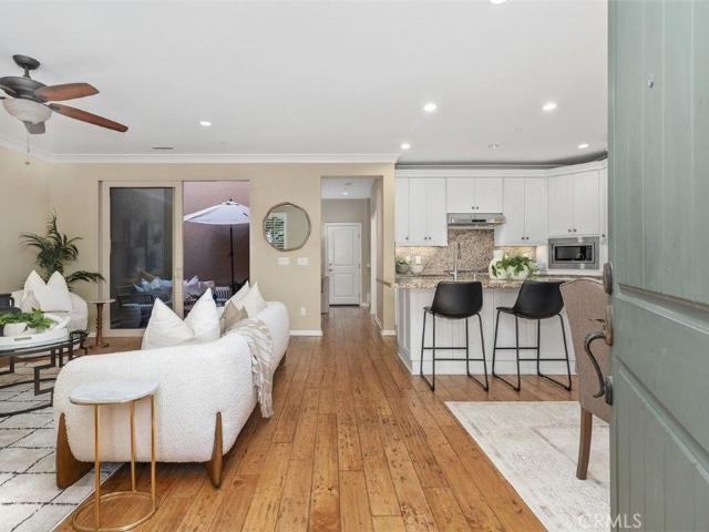 204 Overbrook, Irvine, US, CA