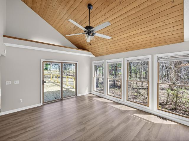 204 Meadowview Drive