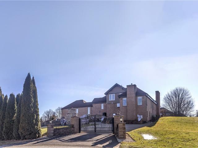 204 S Links Avenue