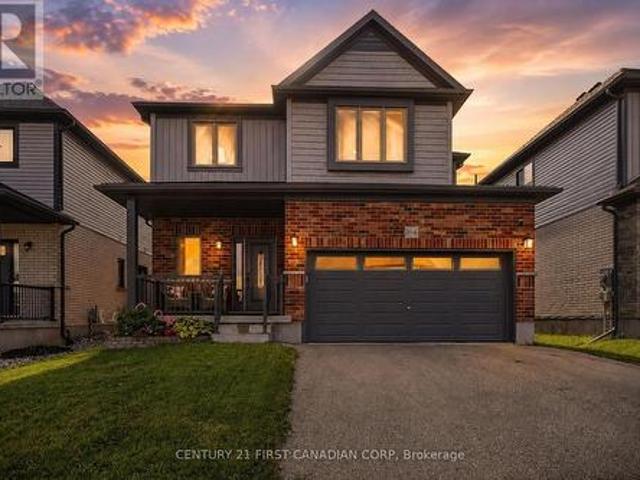 204 Snyder Avenue N, Woolwich, ON, N3B 0C9 house for sale | Listing ID X13582 | Royal LePage