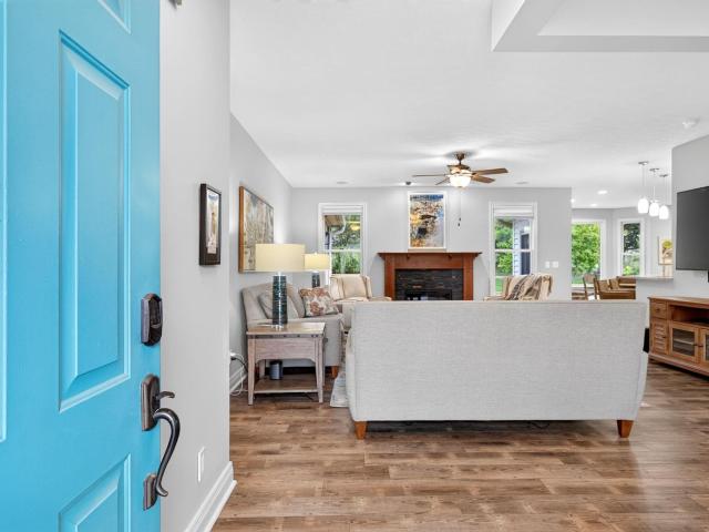 204 Rosebank Lane