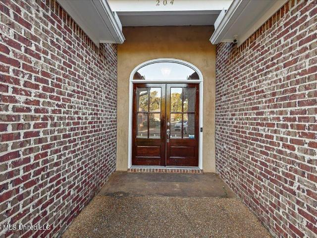 204 Rampart Street