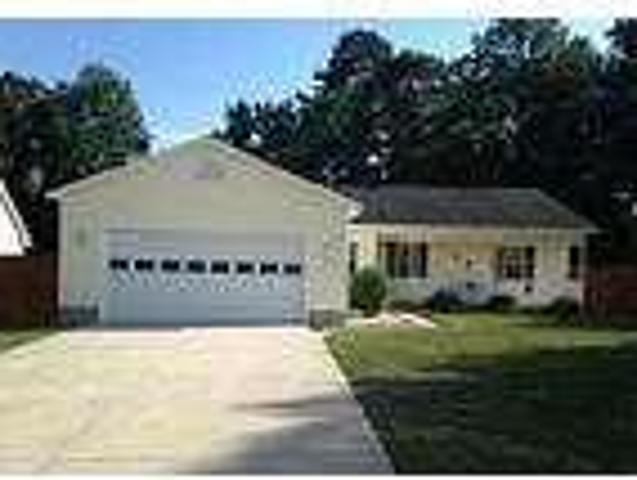 204 Redberry Dr, Richlands, Nc 28574