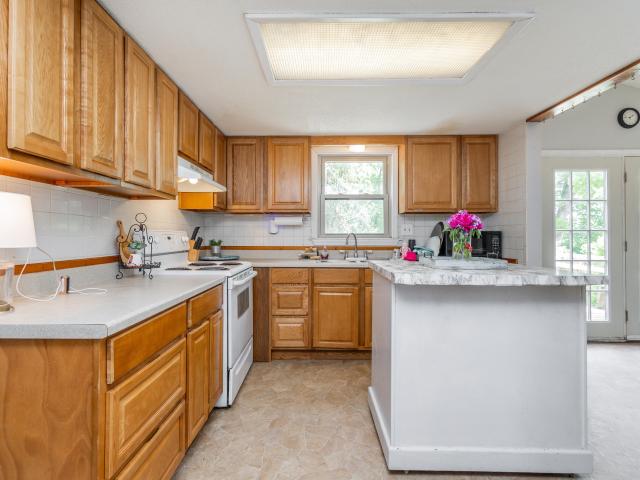204 w market st