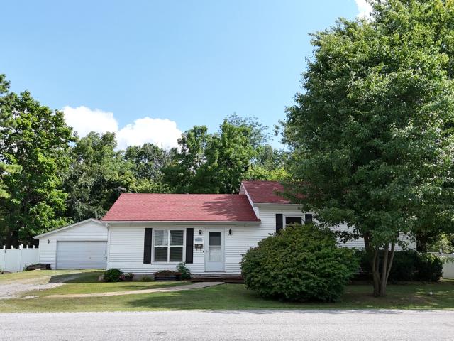 204 W Parrish Avenue
