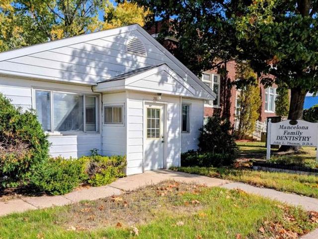 204 W State St, Mancelona, MI 49659
