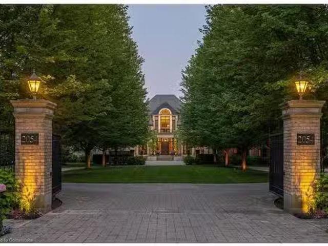 2054 Lakeshore Road E, Oakville, ON, L6J 1M3 house for sale.