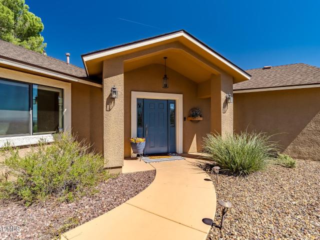 2054 S ELK Circle