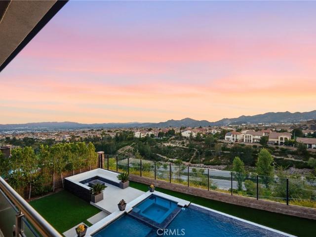 20556 W Wisteria Court