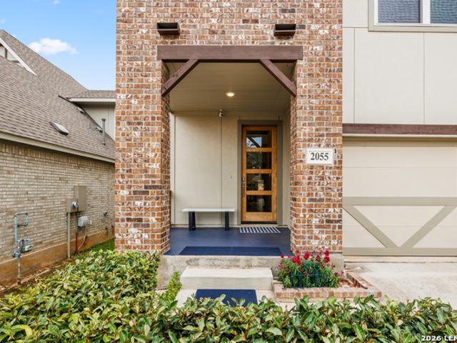 2055 Cowan Dr