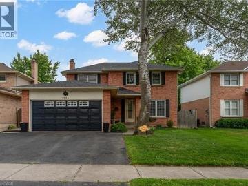 House for sale in Halton - Garden, Swimming pool