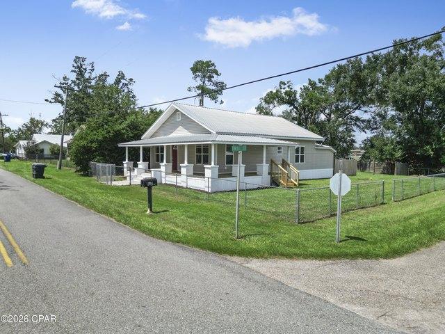 20560 NW Folsom Ave, Blountstown, FL 32424